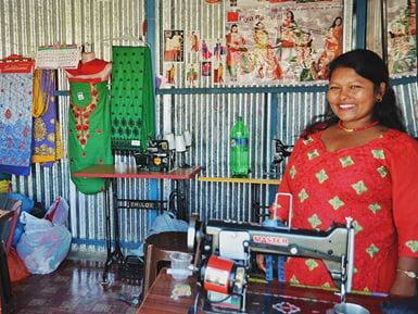 Después del terremoto de Nepal, Kopila estableció un exitoso negocio de sastrería. Foto: missionFACTORY Suiza