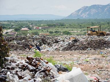 Waste pickers often work in dangerous, unhealthy conditions. Photo: Eleanor Bentall/Tearfund