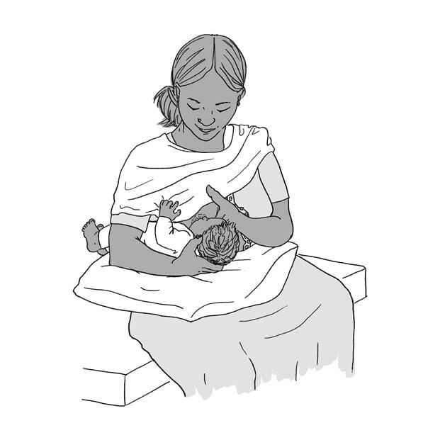 Diagrama mostrando uma mãe deitada de costas sobre uma esteira com seu bebê deitado sobre seu peito, enquanto o bebê bebe leite de seu seio