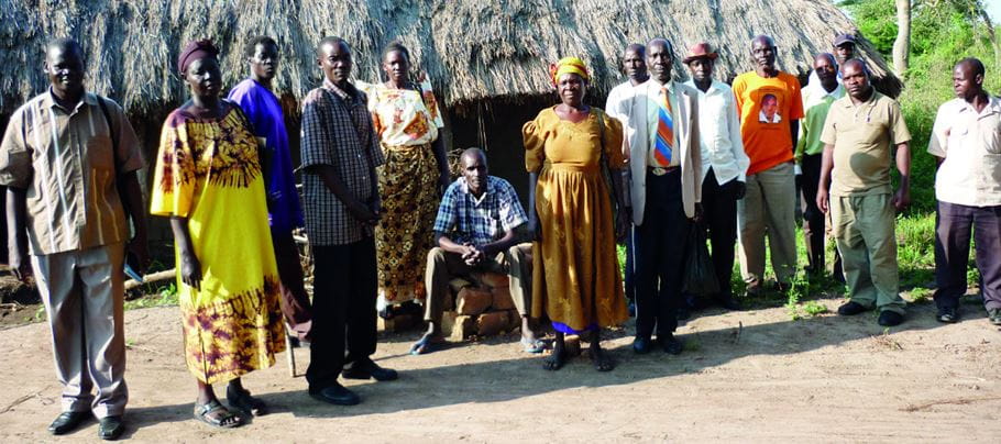 Des équipes mobiles médicales ont commencé à se rendre à Okulonyo suite au plaidoyer que la communauté a mené auprès des autorités locales. Photo : Melissa Lawson/Tearfund